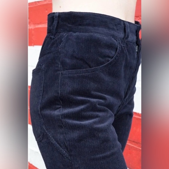 Brandy Melville Corduroy Cargo Pants - Picture 3 of 6